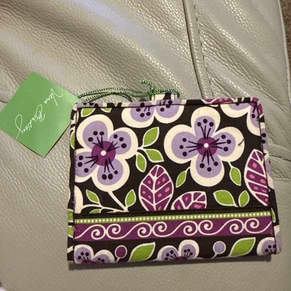 Vera Bradley plum petals passport cover - Picture 4 of 4